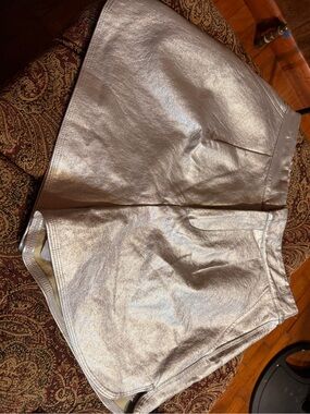 GREY LAB Metallic Silver High-Waist Women’s Shorts